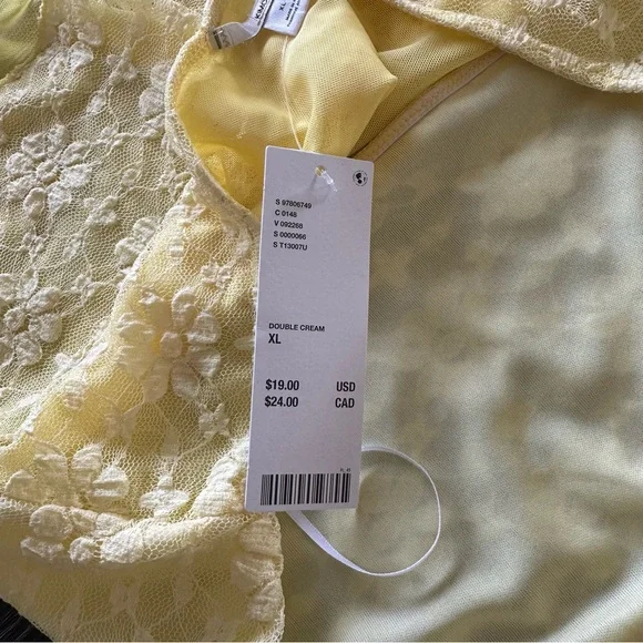 Urban Outfitters Kimchi Blue Kori Strapless Floral Lace Crop Top in Yellow, XL - Picture 10 of 13